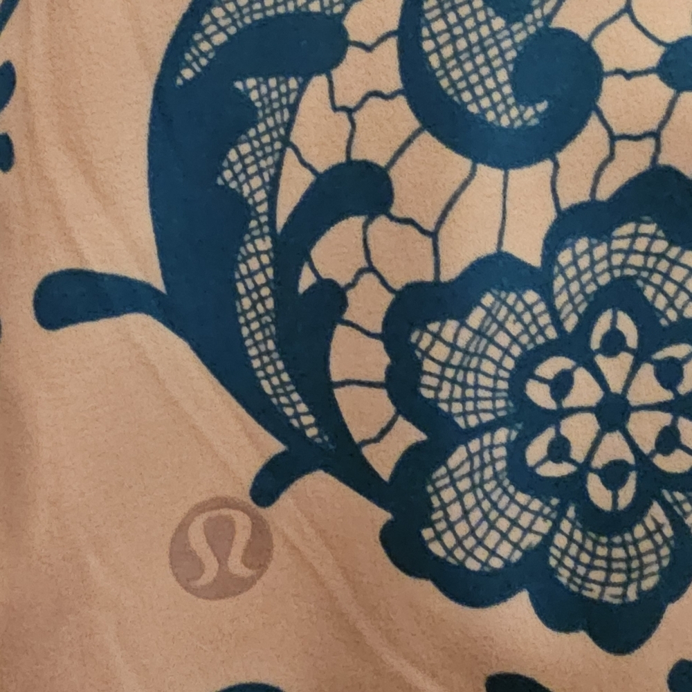 Lululemon Run:Chase Me Skirt Skort Laceoflage Polar Cream Beaming Blue Size 8 - Picture 4 of 5